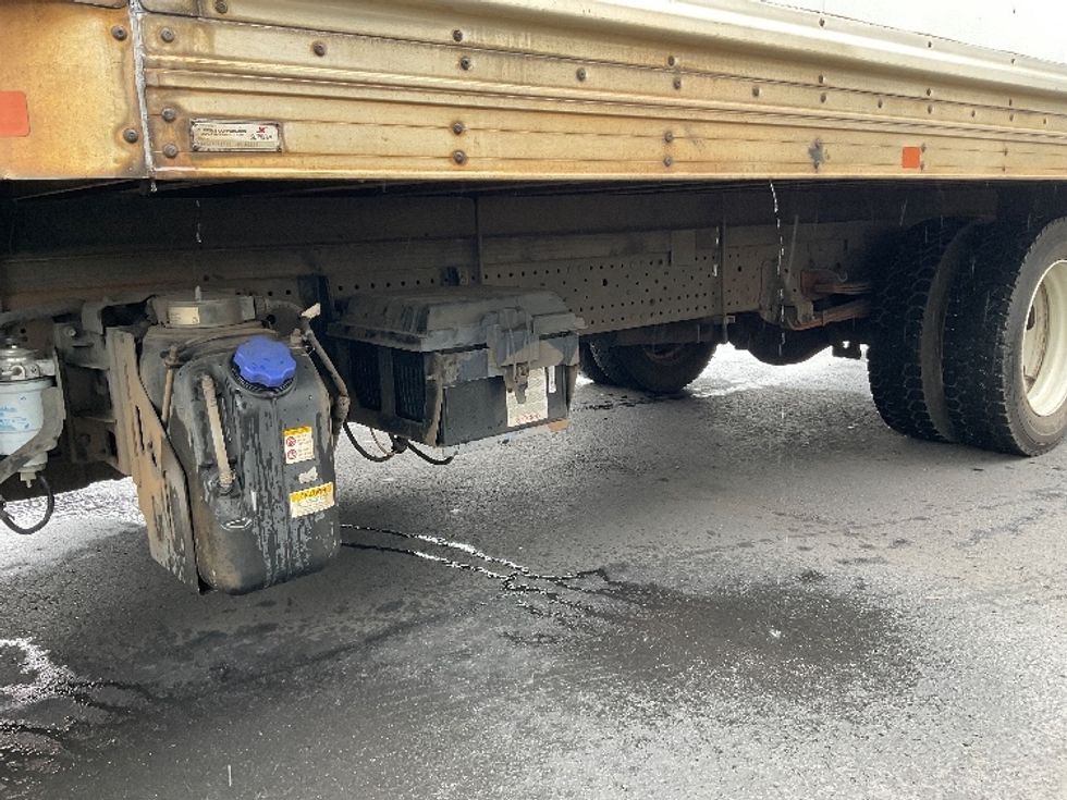 Refrigerated Truck-Light and Medium Duty Trucks-Isuzu-2019-NQR-Torrance-CA-166,626\n\t\tmiles-$ 40,750 - Image 5