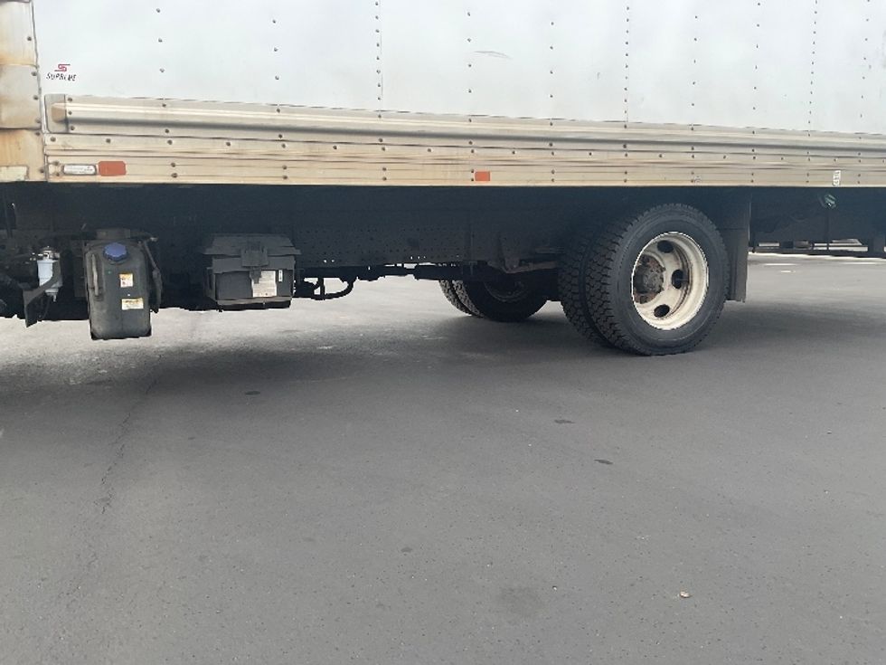 Refrigerated Truck-Light and Medium Duty Trucks-Isuzu-2019-NQR-Torrance-CA-171,443\n\t\tmiles-$ 40,250 - Image 5