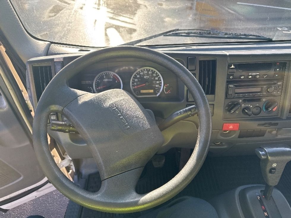 Refrigerated Truck-Light and Medium Duty Trucks-Isuzu-2019-NQR-Torrance-CA-174,623\n\t\tmiles-$ 38,250 - Image 18