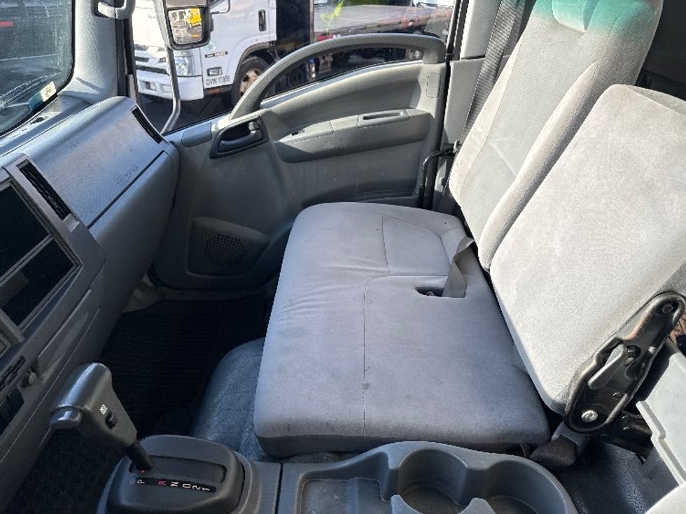 Refrigerated Truck-Light and Medium Duty Trucks-Isuzu-2019-NQR-Torrance-CA-174,623\n\t\tmiles-$ 38,250 - Image 19