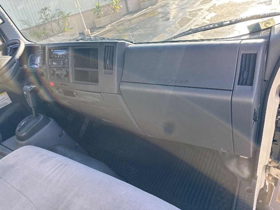 Refrigerated Truck-Light and Medium Duty Trucks-Isuzu-2019-NQR-Torrance-CA-174,623\n\t\tmiles-$ 38,250 - Image 21