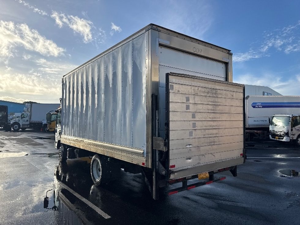 Refrigerated Truck-Light and Medium Duty Trucks-Isuzu-2019-NQR-Torrance-CA-174,623\n\t\tmiles-$ 38,250 - Image 6