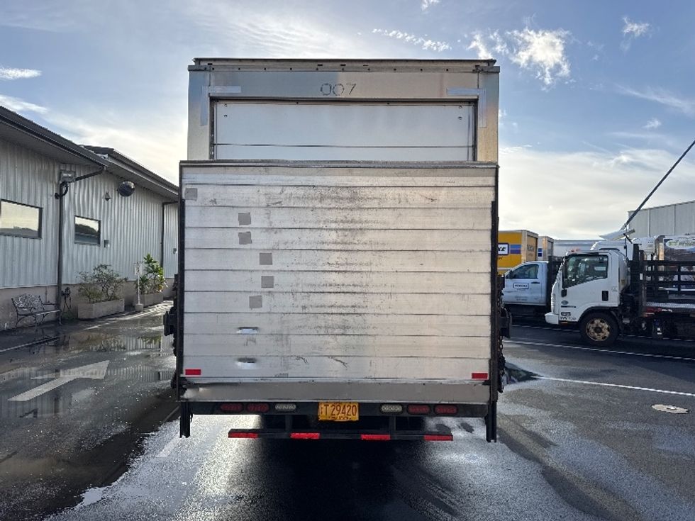 Refrigerated Truck-Light and Medium Duty Trucks-Isuzu-2019-NQR-Torrance-CA-174,623\n\t\tmiles-$ 38,250 - Image 7