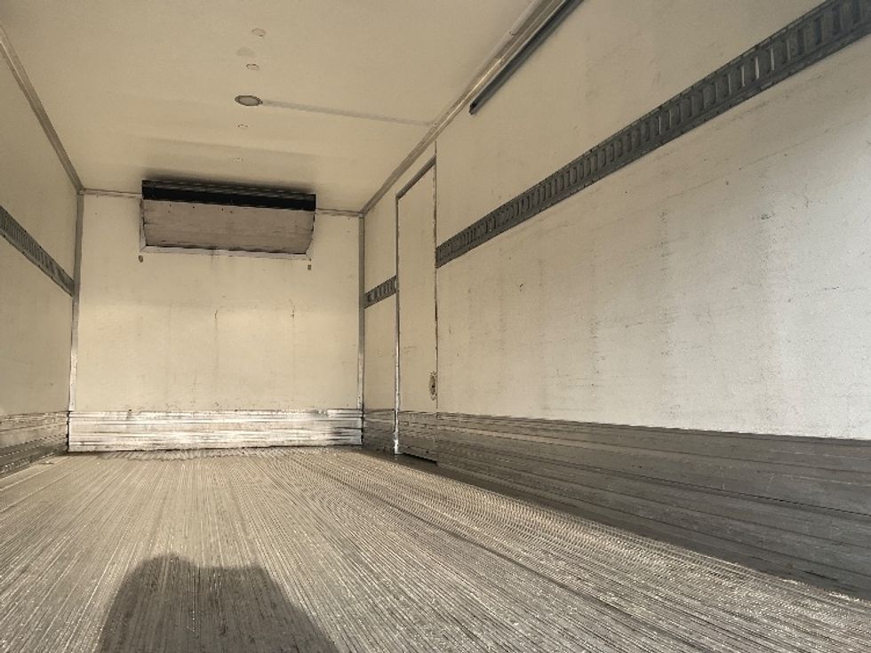 Refrigerated Truck-Light and Medium Duty Trucks-Isuzu-2019-NQR-Torrance-CA-27,274\n\t\tmiles-$ 62,750 - Image 10