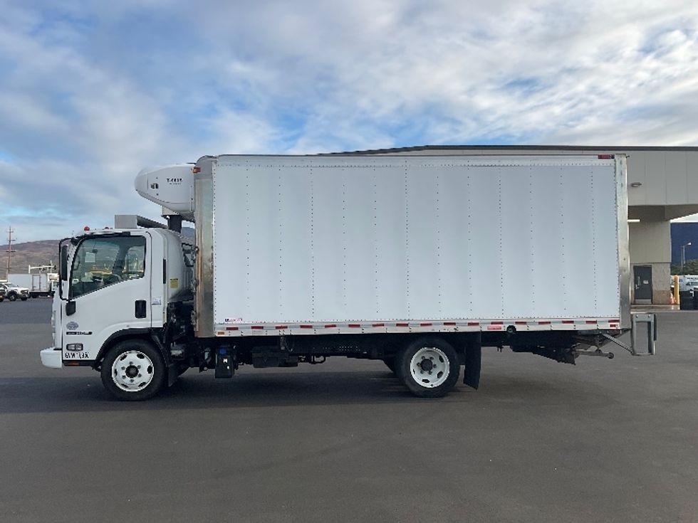 Refrigerated Truck-Light and Medium Duty Trucks-Isuzu-2019-NQR-Torrance-CA-27,274\n\t\tmiles-$ 62,750 - Image 4