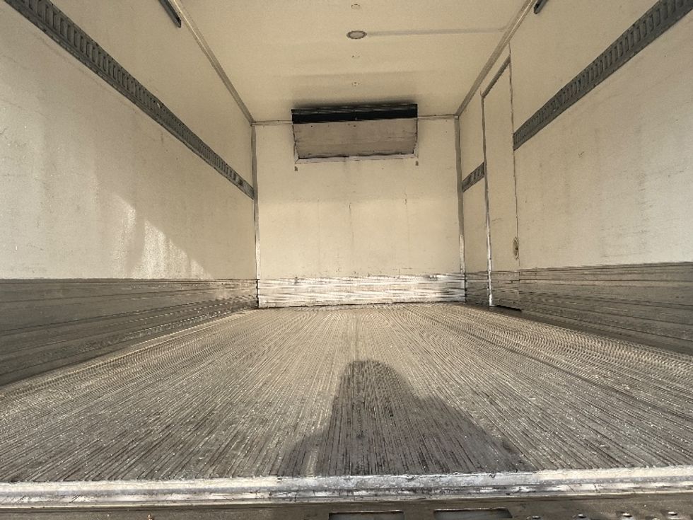 Refrigerated Truck-Light and Medium Duty Trucks-Isuzu-2019-NQR-Torrance-CA-27,274\n\t\tmiles-$ 62,750 - Image 8