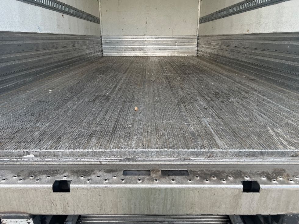 Refrigerated Truck-Light and Medium Duty Trucks-Isuzu-2019-NQR-Torrance-CA-338,179\n\t\tmiles-$ 17,750 - Image 10