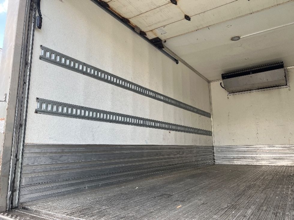 Refrigerated Truck-Light and Medium Duty Trucks-Isuzu-2019-NQR-Torrance-CA-338,179\n\t\tmiles-$ 17,750 - Image 11