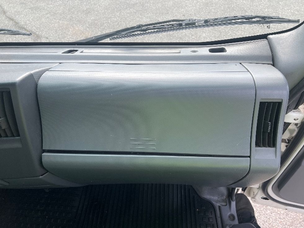 Refrigerated Truck-Light and Medium Duty Trucks-Isuzu-2019-NQR-Torrance-CA-338,179\n\t\tmiles-$ 17,750 - Image 21