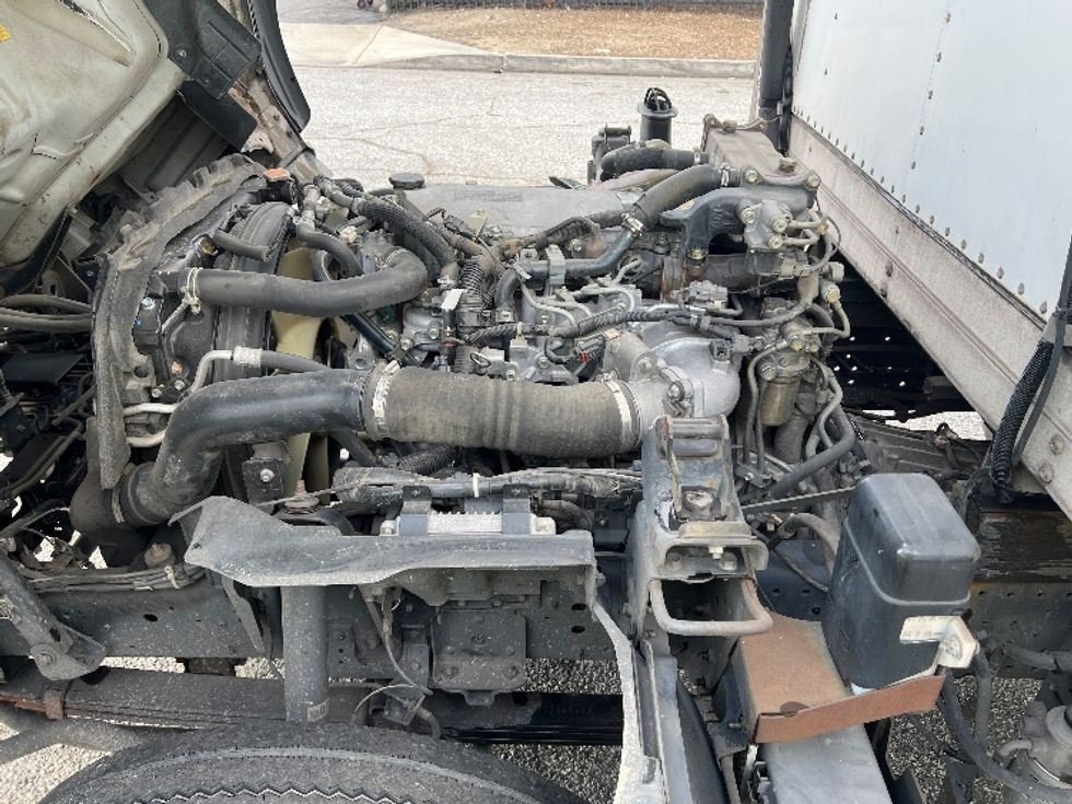 Refrigerated Truck-Light and Medium Duty Trucks-Isuzu-2019-NQR-Torrance-CA-338,179\n\t\tmiles-$ 17,750 - Image 24