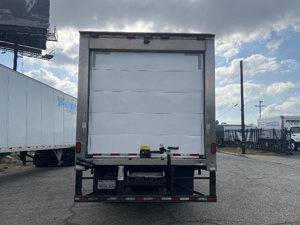 Refrigerated Truck-Light and Medium Duty Trucks-Isuzu-2019-NQR-Torrance-CA-338,179\n\t\tmiles-$ 17,750 - Image 7