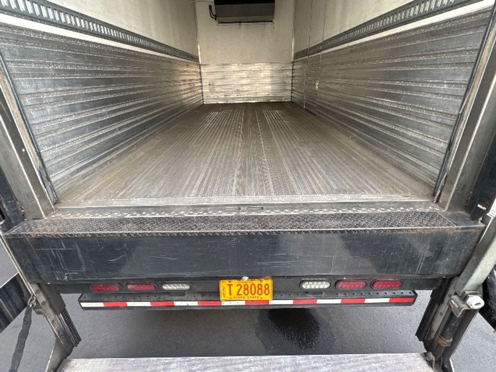 Refrigerated Truck-Light and Medium Duty Trucks-Isuzu-2019-NQR-Torrance-CA-41,172\n\t\tmiles-$ 60,000 - Image 10