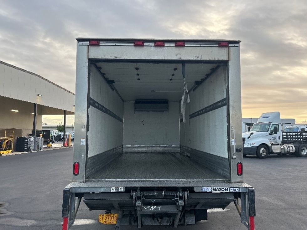 Refrigerated Truck-Light and Medium Duty Trucks-Isuzu-2019-NQR-Torrance-CA-43,030\n\t\tmiles-$ 61,000 - Image 8