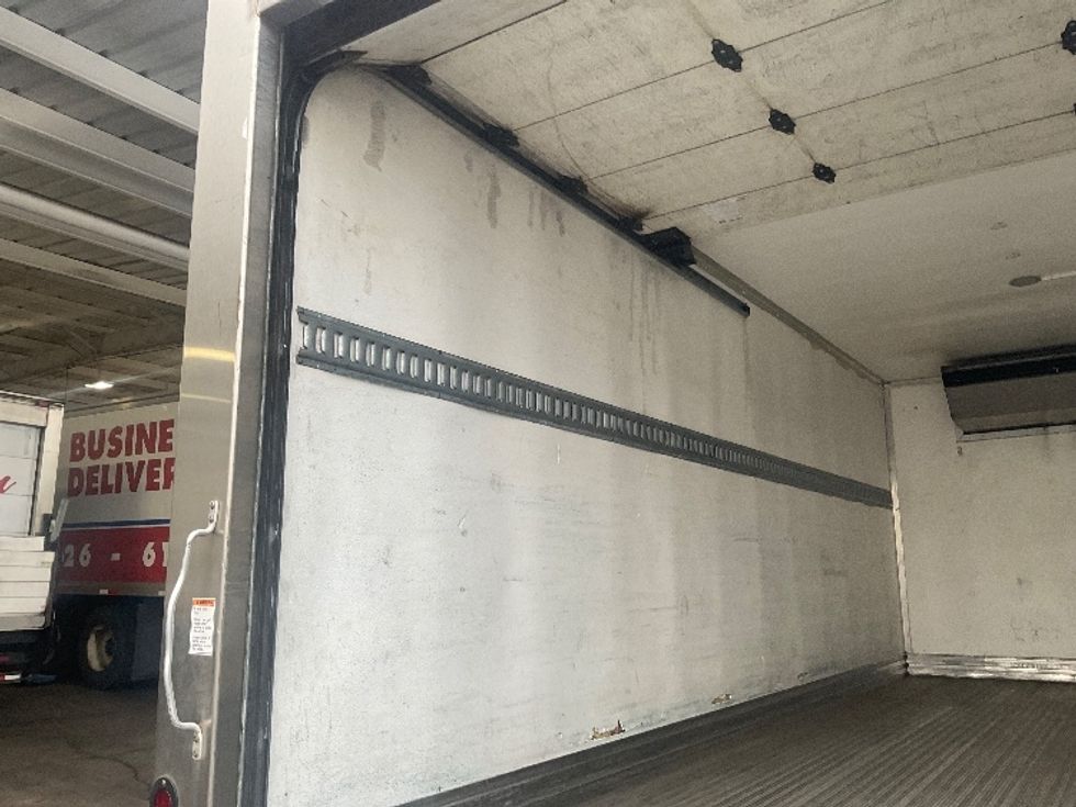 Refrigerated Truck-Light and Medium Duty Trucks-Isuzu-2019-NQR-Torrance-CA-72,393\n\t\tmiles-$ 51,000 - Image 11