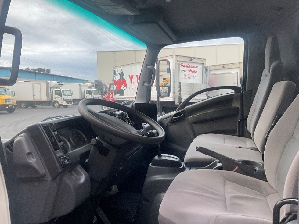 Refrigerated Truck-Light and Medium Duty Trucks-Isuzu-2019-NQR-Torrance-CA-72,393\n\t\tmiles-$ 51,000 - Image 18