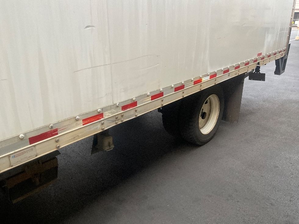 Refrigerated Truck-Light and Medium Duty Trucks-Isuzu-2019-NQR-Torrance-CA-72,393\n\t\tmiles-$ 51,000 - Image 26