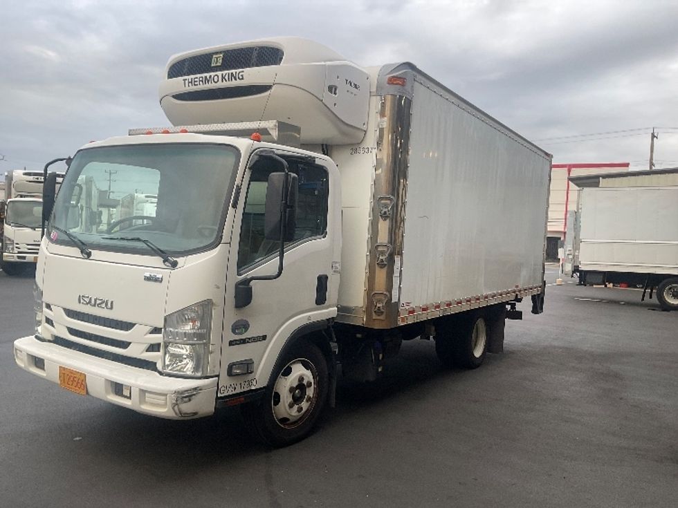 Refrigerated Truck-Light and Medium Duty Trucks-Isuzu-2019-NQR-Torrance-CA-72,393\n\t\tmiles-$ 51,000 - Image 3