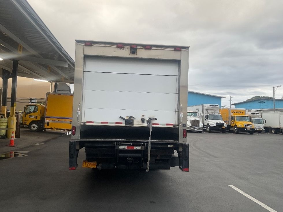 Refrigerated Truck-Light and Medium Duty Trucks-Isuzu-2019-NQR-Torrance-CA-72,393\n\t\tmiles-$ 51,000 - Image 7