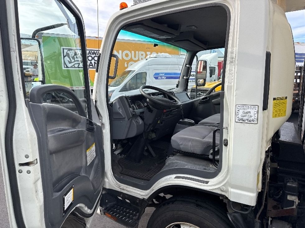 Refrigerated Truck-Light and Medium Duty Trucks-Isuzu-2019-NQR-Torrance-CA-84,656\n\t\tmiles-$ 58,000 - Image 16