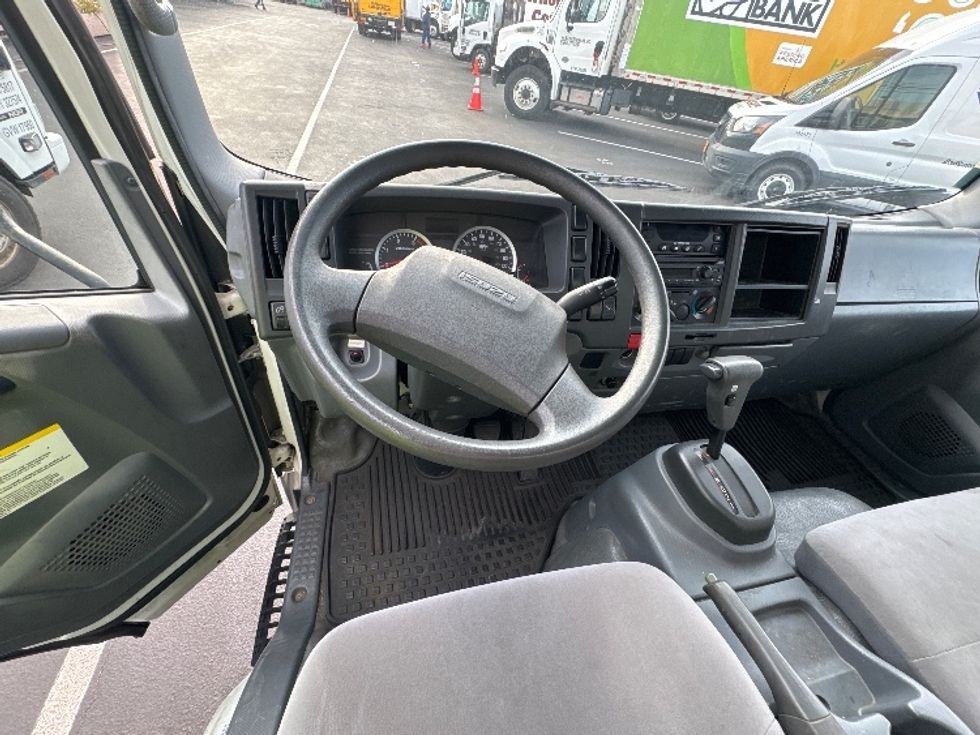 Refrigerated Truck-Light and Medium Duty Trucks-Isuzu-2019-NQR-Torrance-CA-84,656\n\t\tmiles-$ 58,000 - Image 18