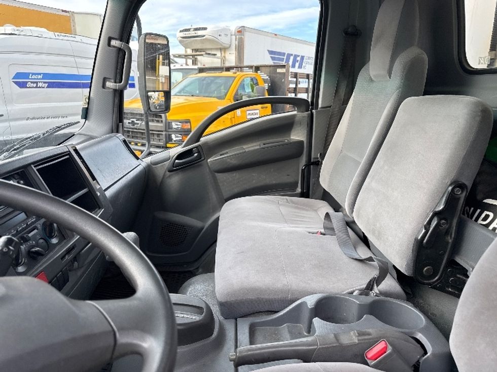 Refrigerated Truck-Light and Medium Duty Trucks-Isuzu-2019-NQR-Torrance-CA-84,656\n\t\tmiles-$ 58,000 - Image 19