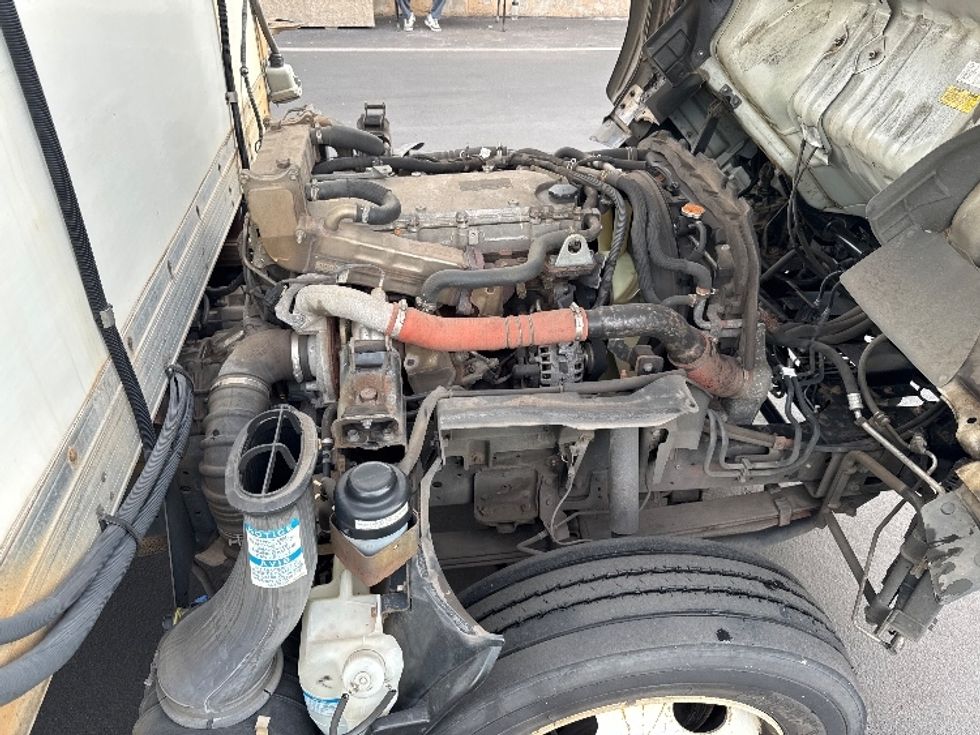 Refrigerated Truck-Light and Medium Duty Trucks-Isuzu-2019-NQR-Torrance-CA-84,656\n\t\tmiles-$ 58,000 - Image 23