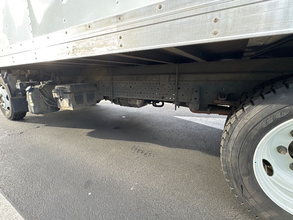 Refrigerated Truck-Light and Medium Duty Trucks-Isuzu-2019-NQR-Torrance-CA-84,656\n\t\tmiles-$ 58,000 - Image 5