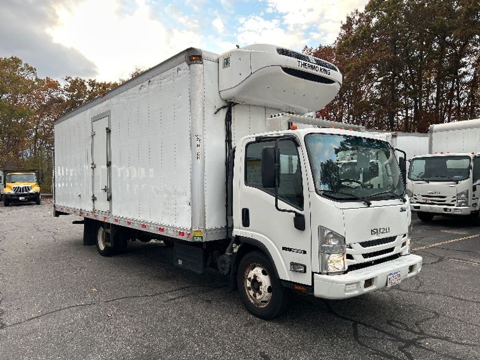 Refrigerated Truck-Light and Medium Duty Trucks-Isuzu-2019-NRR-Braintree-MA-232,201\n\t\tmiles-$ 28,000 - Image 1