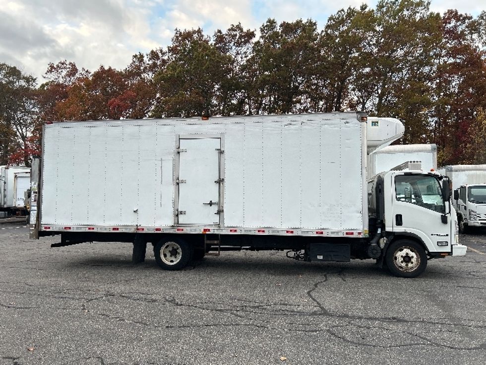 Refrigerated Truck-Light and Medium Duty Trucks-Isuzu-2019-NRR-Braintree-MA-232,201\n\t\tmiles-$ 28,000 - Image 16
