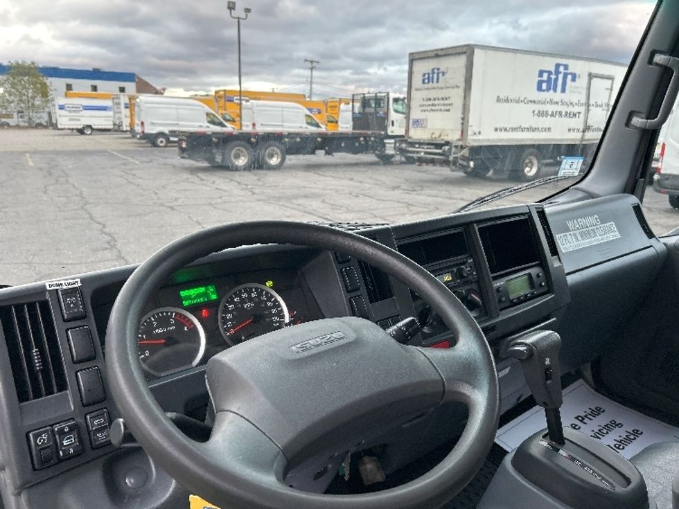 Refrigerated Truck-Light and Medium Duty Trucks-Isuzu-2019-NRR-Braintree-MA-232,201\n\t\tmiles-$ 28,000 - Image 18