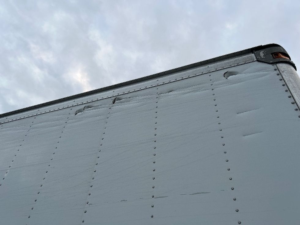 Refrigerated Truck-Light and Medium Duty Trucks-Isuzu-2019-NRR-Braintree-MA-232,201\n\t\tmiles-$ 28,000 - Image 28