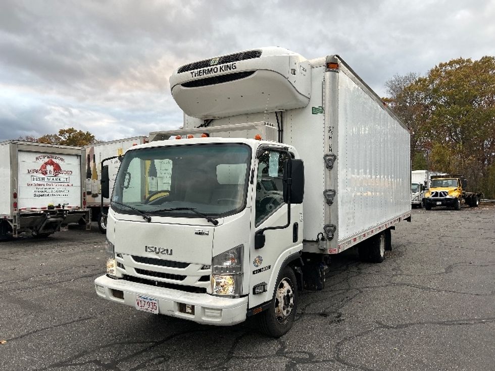 Refrigerated Truck-Light and Medium Duty Trucks-Isuzu-2019-NRR-Braintree-MA-232,201\n\t\tmiles-$ 28,000 - Image 3