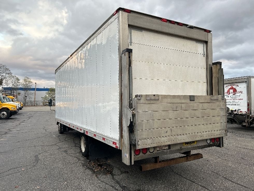 Refrigerated Truck-Light and Medium Duty Trucks-Isuzu-2019-NRR-Braintree-MA-232,201\n\t\tmiles-$ 28,000 - Image 6