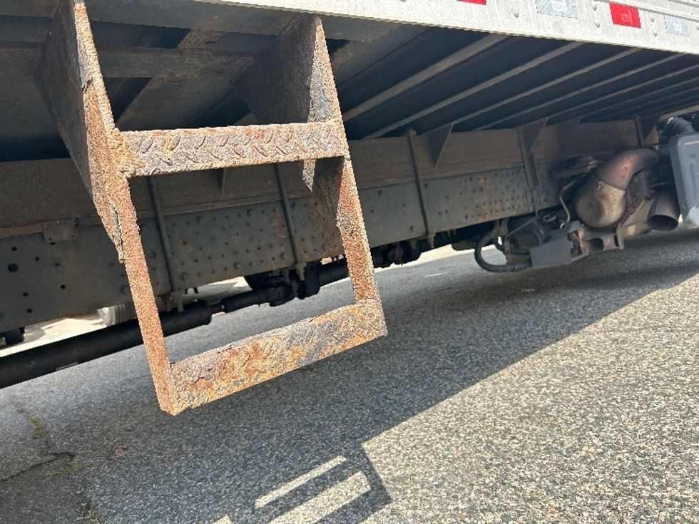 Refrigerated Truck-Light and Medium Duty Trucks-Isuzu-2019-NRR-Braintree-MA-234,690\n\t\tmiles-$ 27,750 - Image 14