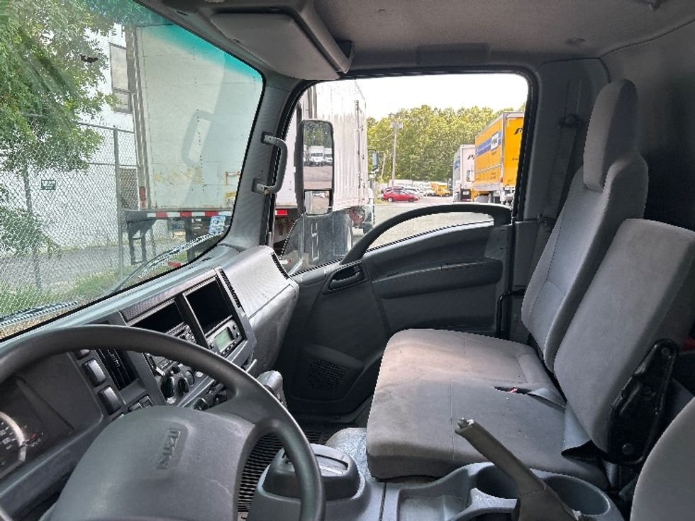 Refrigerated Truck-Light and Medium Duty Trucks-Isuzu-2019-NRR-Braintree-MA-234,690\n\t\tmiles-$ 27,750 - Image 19