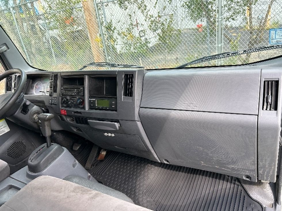 Refrigerated Truck-Light and Medium Duty Trucks-Isuzu-2019-NRR-Braintree-MA-234,690\n\t\tmiles-$ 27,750 - Image 21