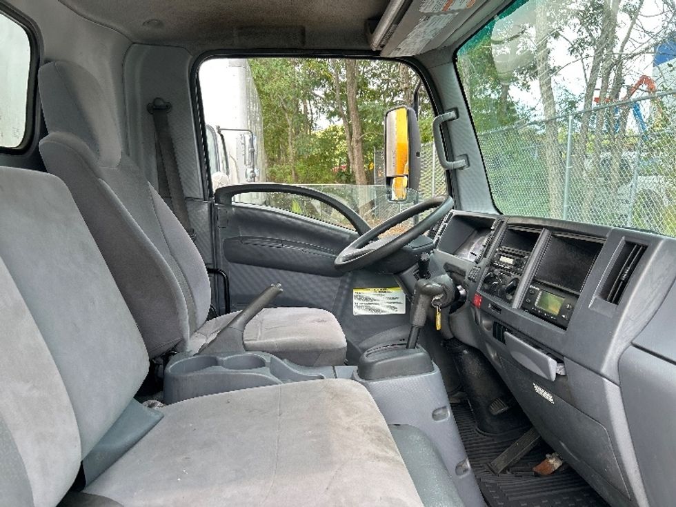 Refrigerated Truck-Light and Medium Duty Trucks-Isuzu-2019-NRR-Braintree-MA-234,690\n\t\tmiles-$ 27,750 - Image 22