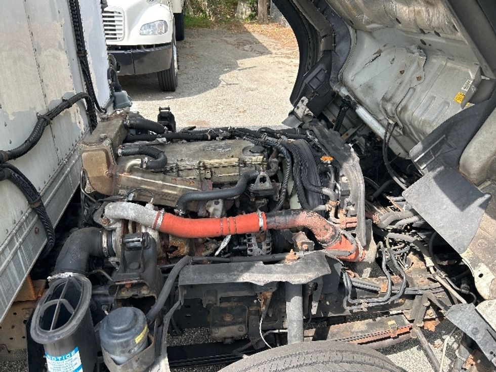 Refrigerated Truck-Light and Medium Duty Trucks-Isuzu-2019-NRR-Braintree-MA-234,690\n\t\tmiles-$ 27,750 - Image 23