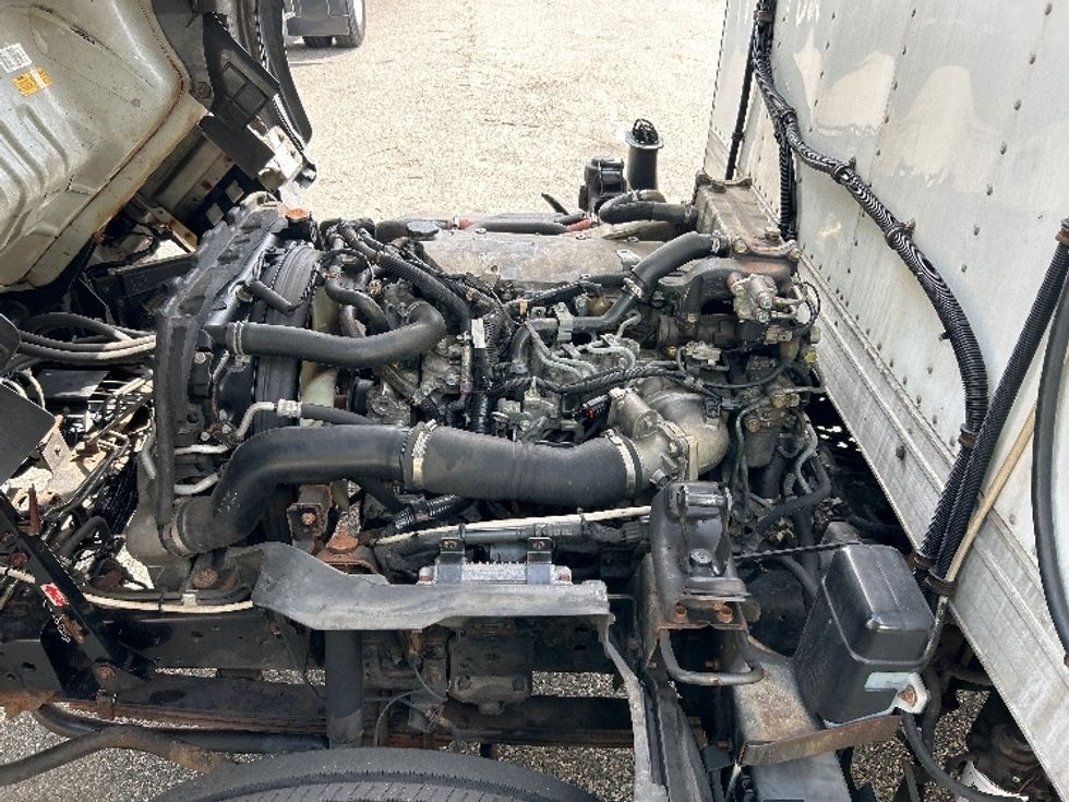 Refrigerated Truck-Light and Medium Duty Trucks-Isuzu-2019-NRR-Braintree-MA-234,690\n\t\tmiles-$ 27,750 - Image 24