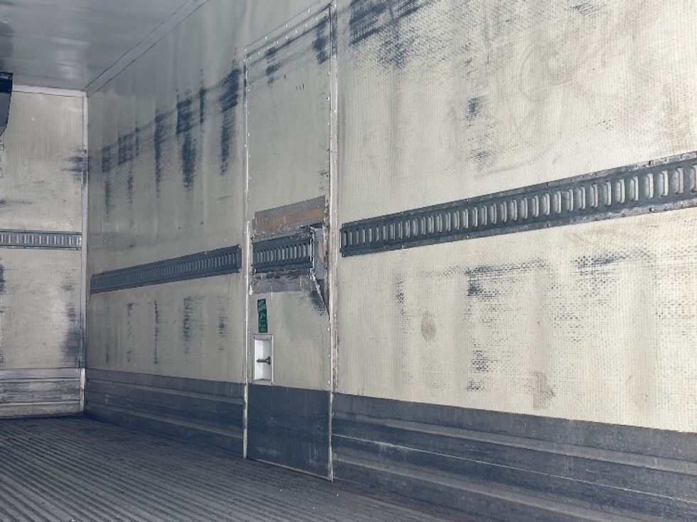 Refrigerated Truck-Light and Medium Duty Trucks-Isuzu-2019-NRR-Braintree-MA-234,690\n\t\tmiles-$ 27,750 - Image 25