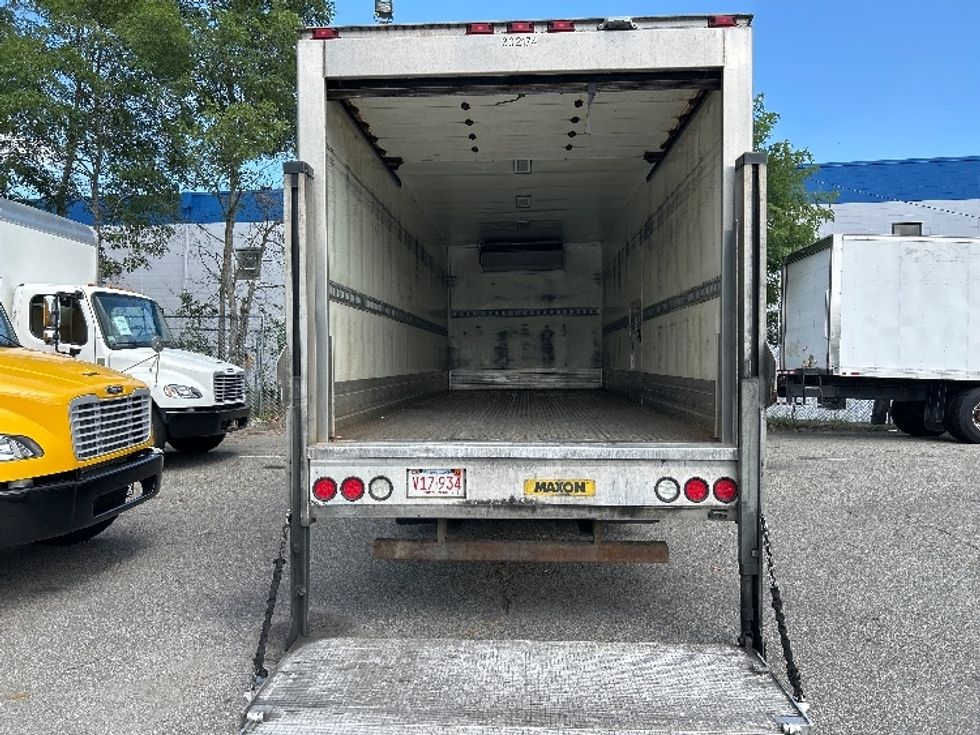 Refrigerated Truck-Light and Medium Duty Trucks-Isuzu-2019-NRR-Braintree-MA-234,690\n\t\tmiles-$ 27,750 - Image 8