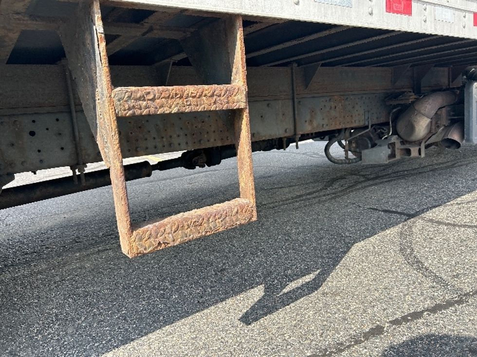 Refrigerated Truck-Light and Medium Duty Trucks-Isuzu-2019-NRR-Braintree-MA-263,747\n\t\tmiles-$ 22,000 - Image 14