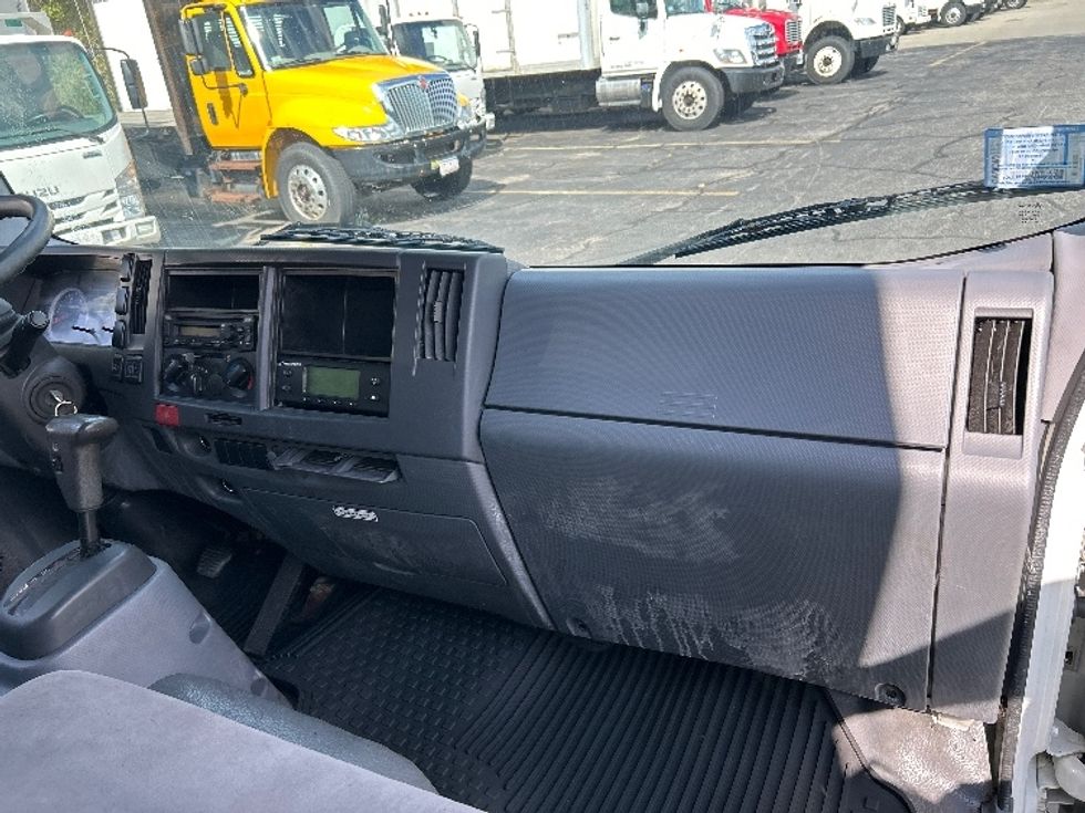 Refrigerated Truck-Light and Medium Duty Trucks-Isuzu-2019-NRR-Braintree-MA-263,747\n\t\tmiles-$ 22,000 - Image 21