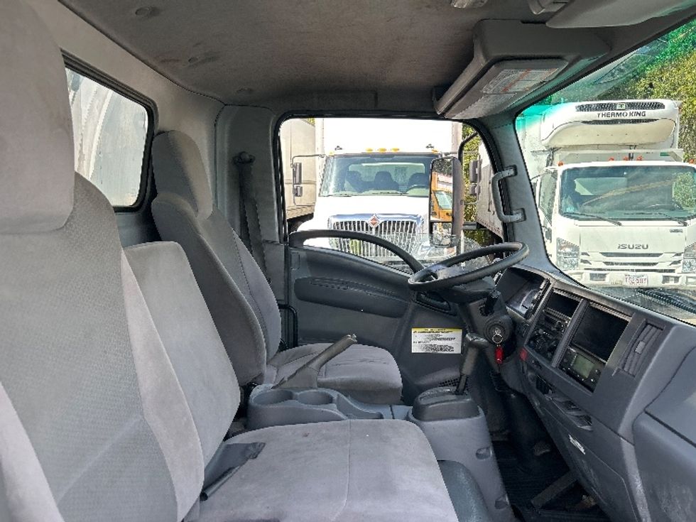 Refrigerated Truck-Light and Medium Duty Trucks-Isuzu-2019-NRR-Braintree-MA-263,747\n\t\tmiles-$ 22,000 - Image 22