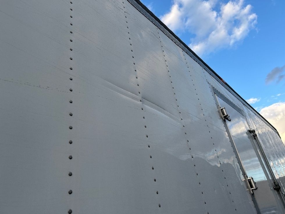 Refrigerated Truck-Light and Medium Duty Trucks-Isuzu-2019-NRR-Braintree-MA-269,723\n\t\tmiles-$ 20,750 - Image 29