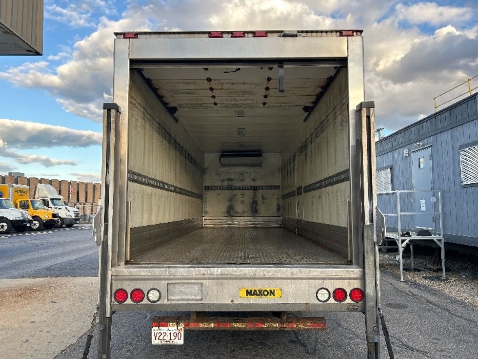 Refrigerated Truck-Light and Medium Duty Trucks-Isuzu-2019-NRR-Braintree-MA-269,723\n\t\tmiles-$ 20,750 - Image 8