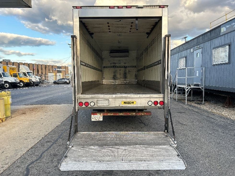 Refrigerated Truck-Light and Medium Duty Trucks-Isuzu-2019-NRR-Braintree-MA-269,723\n\t\tmiles-$ 20,750 - Image 9