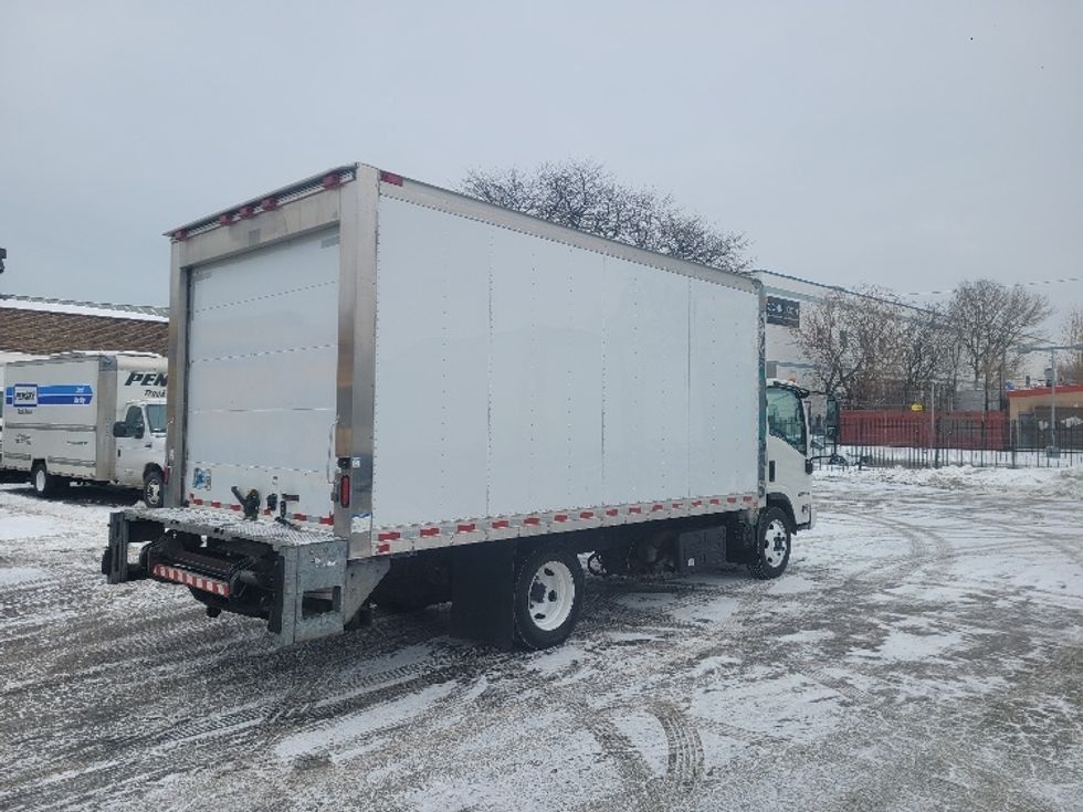 Refrigerated Truck-Light and Medium Duty Trucks-Isuzu-2019-NRR-Chicago (Melrose Park)-IL-112,925\n\t\tmiles-$ 52,500 - Image 13