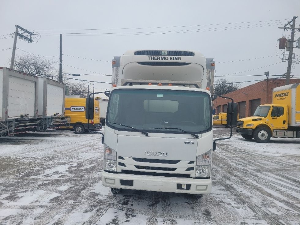 Refrigerated Truck-Light and Medium Duty Trucks-Isuzu-2019-NRR-Chicago (Melrose Park)-IL-112,925\n\t\tmiles-$ 52,500 - Image 2