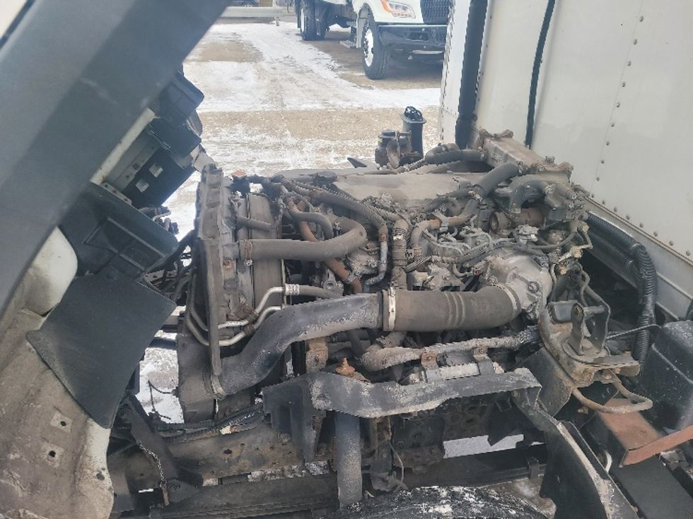 Refrigerated Truck-Light and Medium Duty Trucks-Isuzu-2019-NRR-Chicago (Melrose Park)-IL-112,925\n\t\tmiles-$ 52,500 - Image 24